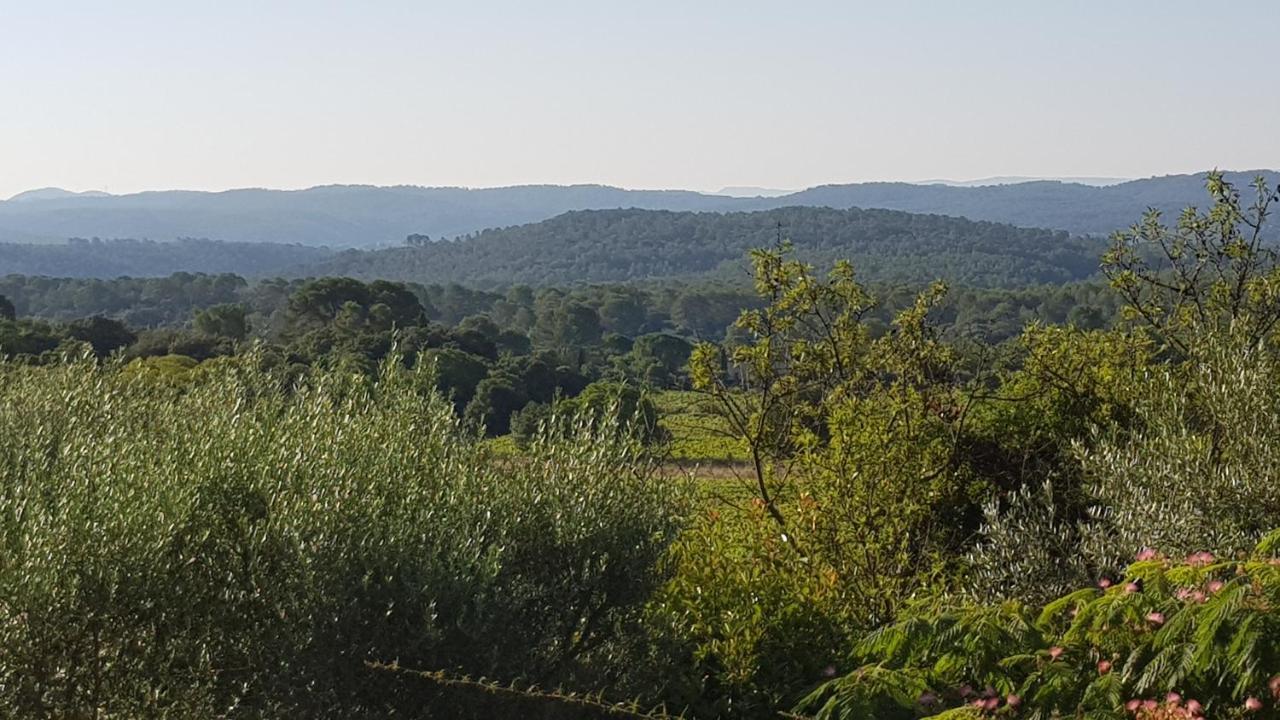 Pierres Blanches Bed & Breakfast Cotignac Exterior photo